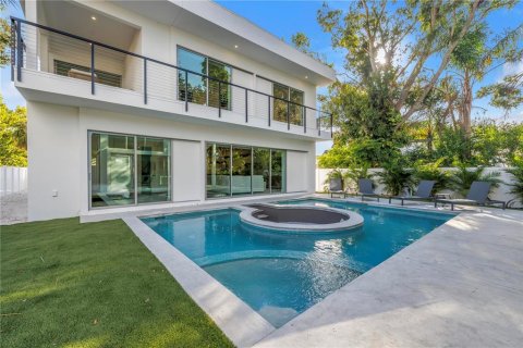 Casa en venta en Sarasota, Florida, 4 dormitorios, 289.58 m2 № 2233724 - foto 4