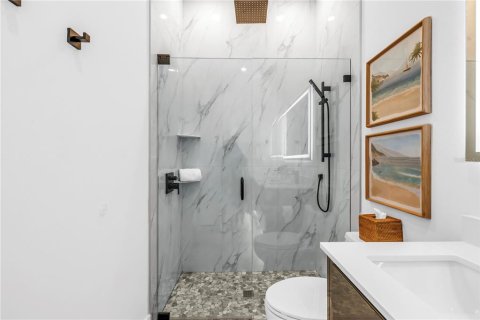Casa en venta en Sarasota, Florida, 4 dormitorios, 289.58 m2 № 2233724 - foto 19