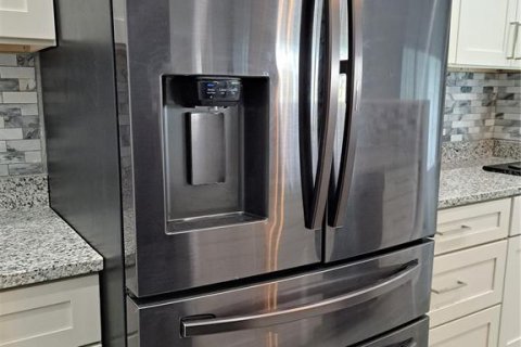 Купить виллу или дом в Энглвуд, Флорида 3 комнаты, 170.38м2, № 1578168 - фото 24
