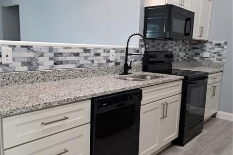 Купить виллу или дом в Энглвуд, Флорида 3 комнаты, 170.38м2, № 1578168 - фото 29
