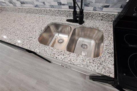 Купить виллу или дом в Энглвуд, Флорида 3 комнаты, 170.38м2, № 1578168 - фото 20