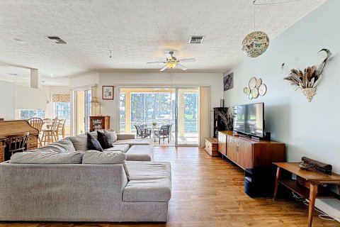 Casa en venta en Port St. Lucie, Florida, 3 dormitorios, 162.39 m2 № 2077709 - foto 6