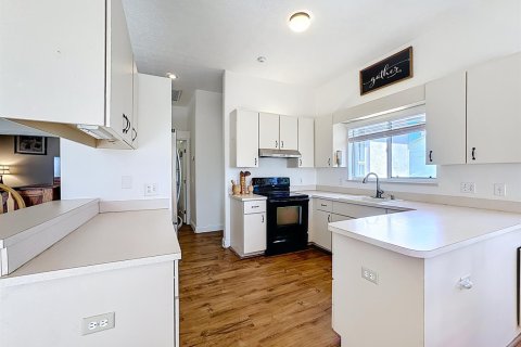 Casa en venta en Port St. Lucie, Florida, 3 dormitorios, 162.39 m2 № 2077709 - foto 8