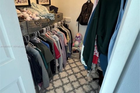 Copropriété à vendre à Miami, Floride: 2 chambres, 91.14 m2 № 2011620 - photo 14