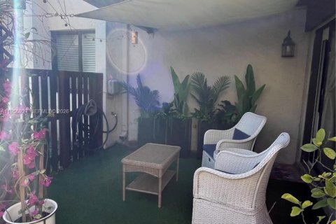 Copropriété à vendre à Miami, Floride: 2 chambres, 91.14 m2 № 2011620 - photo 16