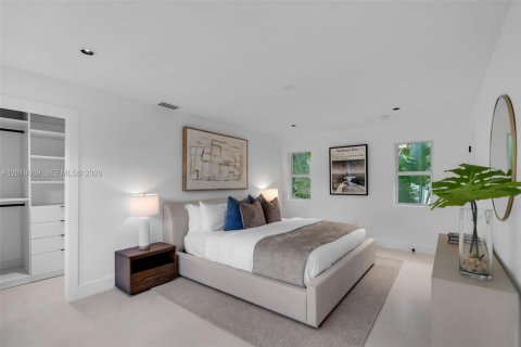 House in Coral Gables, Florida 3 bedrooms № 2281614 - photo 10