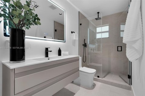 House in Coral Gables, Florida 3 bedrooms № 2281614 - photo 12