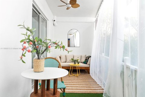 Copropriété à vendre à Miami Beach, Floride: 1 chambre, 63.45 m2 № 1944976 - photo 14