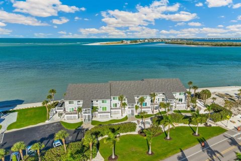 Condominio en Boca Grande, Florida, 2 dormitorios № 2424425