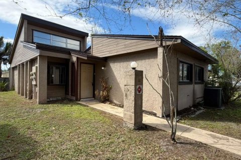 Condo in Orlando, Florida, 3 bedrooms  № 2102846 - photo 1