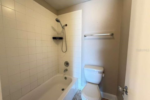 Condo in Orlando, Florida, 3 bedrooms  № 2102846 - photo 14