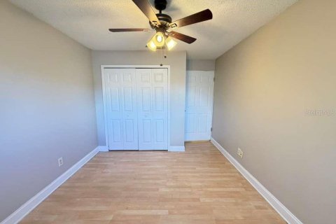 Condo in Orlando, Florida, 3 bedrooms  № 2102846 - photo 16