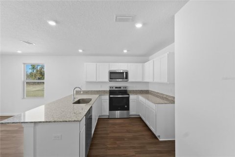 House in Alachua, Florida 4 bedrooms, 156.45 sq.m. № 2092787 - photo 3
