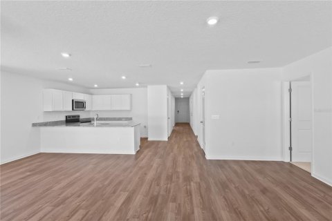 House in Alachua, Florida 4 bedrooms, 156.45 sq.m. № 2092787 - photo 7