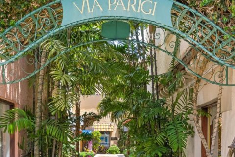 House in Palm Beach, Florida 8 bedrooms, 798.59 sq.m. № 2187589 - photo 9