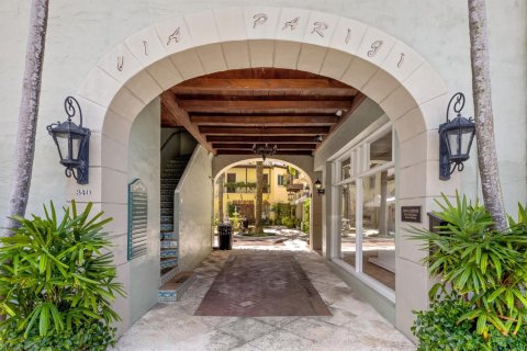 House in Palm Beach, Florida 8 bedrooms, 798.59 sq.m. № 2187589 - photo 15