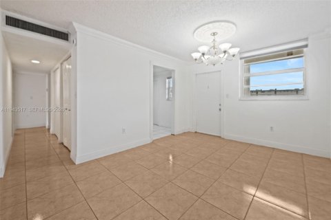 Снять в аренду кондоминиум в Майами, Флорида 2 спальни, 105.44м2, № 2002100 - фото 8