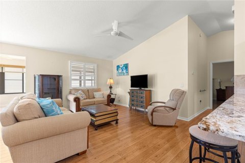 Casa en venta en The Villages, Florida, 2 dormitorios, 129.41 m2 № 1795009 - foto 18