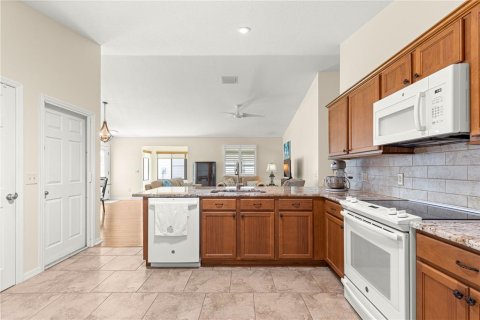 Casa en venta en The Villages, Florida, 2 dormitorios, 129.41 m2 № 1795009 - foto 19