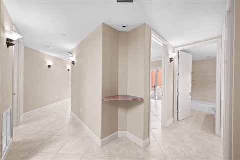 Condo in Daytona Beach, Florida, 3 bedrooms  № 2214735 - photo 7