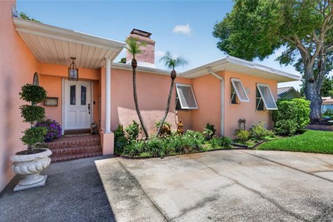 Casa en venta en Daytona Beach, Florida, 4 dormitorios, 146.41 m2 № 2166962 - foto 2