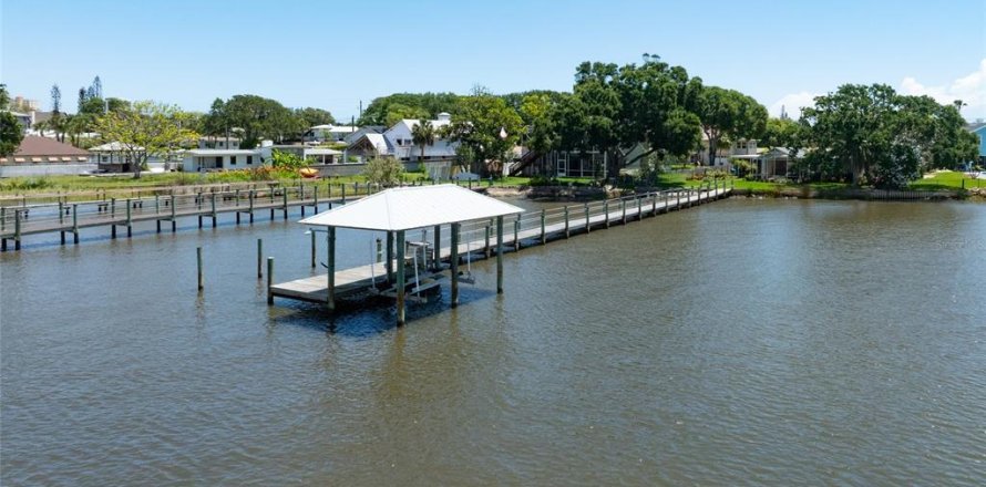 Casa en Daytona Beach, Florida 4 dormitorios, 146.41 m2 № 2166962