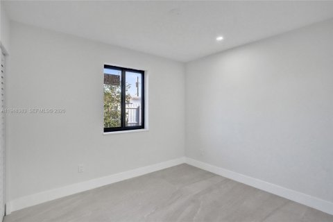 Casa en venta en Miami, Florida, 3 dormitorios, 111.39 m2 № 2006389 - foto 30