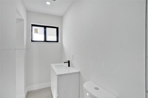 Casa en venta en Miami, Florida, 3 dormitorios, 111.39 m2 № 2006389 - foto 23
