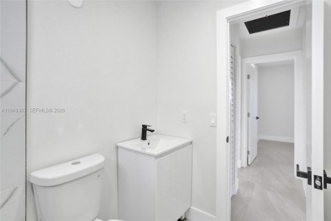 Casa en venta en Miami, Florida, 3 dormitorios, 111.39 m2 № 2006389 - foto 29