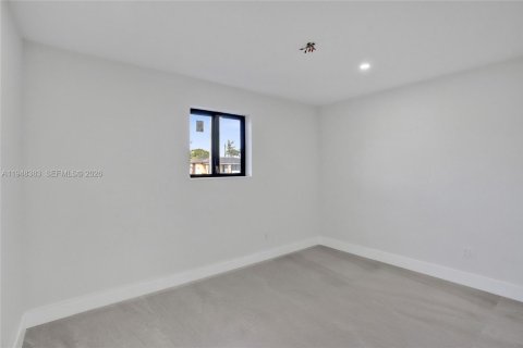 Casa en venta en Miami, Florida, 3 dormitorios, 111.39 m2 № 2006389 - foto 24