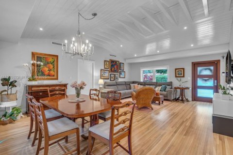 Купить виллу или дом в Корал-Гейблс, Флорида 3 спальни, 136.57м2, № 1991879 - фото 10