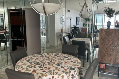 Copropriété à louer à Miami Beach, Floride: 2 chambres, 149.11 m2 № 1850460 - photo 7