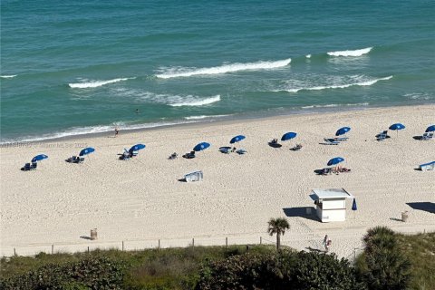 Copropriété à louer à Miami Beach, Floride: 2 chambres, 149.11 m2 № 1850460 - photo 2