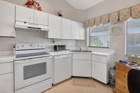 Copropriété à vendre à Boynton Beach, Floride: 2 chambres, 109.44 m2 № 2261804 - photo 4