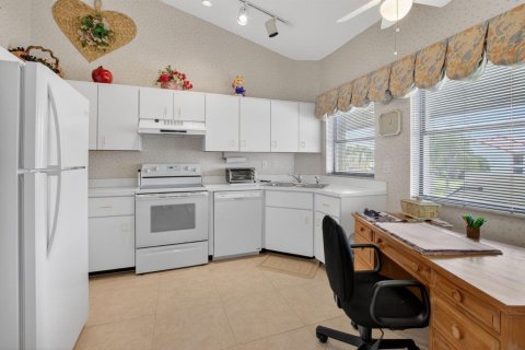 Copropriété à vendre à Boynton Beach, Floride: 2 chambres, 109.44 m2 № 2261804 - photo 3