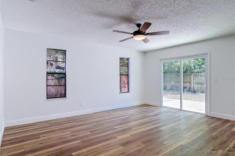 Villa ou maison à vendre à Edgewater, Floride: 2 chambres, 114.46 m2 № 2211520 - photo 25