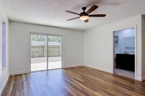 Villa ou maison à vendre à Edgewater, Floride: 2 chambres, 114.46 m2 № 2211520 - photo 27