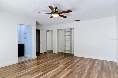 Villa ou maison à vendre à Edgewater, Floride: 2 chambres, 114.46 m2 № 2211520 - photo 28