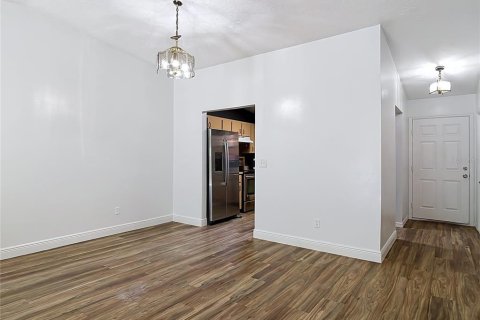 Villa ou maison à vendre à Edgewater, Floride: 2 chambres, 114.46 m2 № 2211520 - photo 6