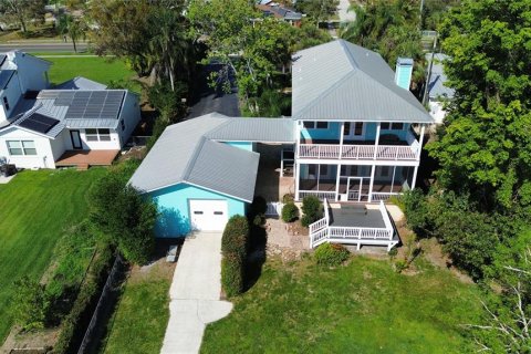 House in Sebring, Florida 3 bedrooms, 236.25 sq.m. № 1538625 - photo 5