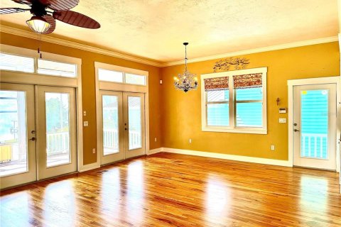 House in Sebring, Florida 3 bedrooms, 236.25 sq.m. № 1538625 - photo 17