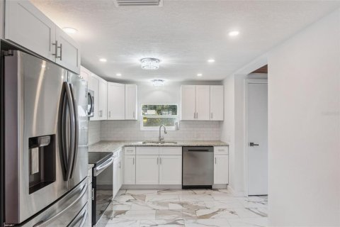 Casa en venta en DeLand, Florida, 3 dormitorios, 134.89 m2 № 2101963 - foto 9