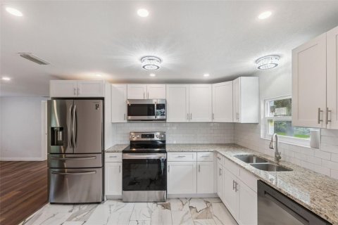 Casa en venta en DeLand, Florida, 3 dormitorios, 134.89 m2 № 2101963 - foto 10