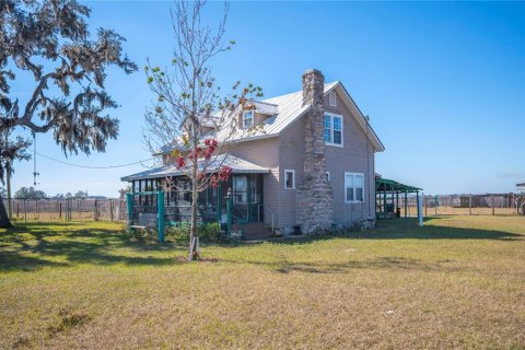 House in Fort Meade, Florida 3 bedrooms, 111.48 sq.m. № 1719163 - photo 2