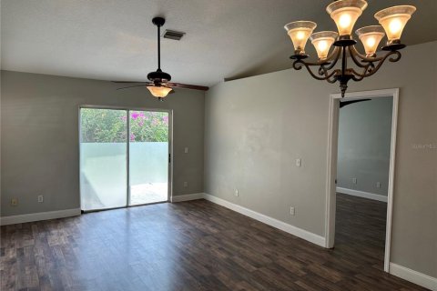 Villa ou maison à louer à Orlando, Floride: 3 chambres, 107.4 m2 № 1813677 - photo 10