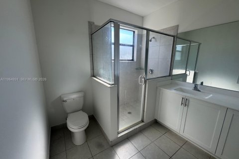 Adosado en alquiler en Homestead, Florida, 3 dormitorios № 2026334 - foto 13
