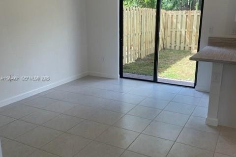 Adosado en alquiler en Homestead, Florida, 3 dormitorios № 2026334 - foto 8