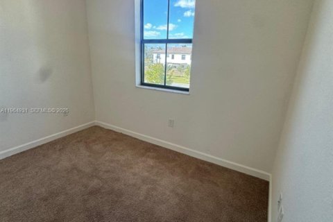 Adosado en alquiler en Homestead, Florida, 3 dormitorios № 2026334 - foto 11