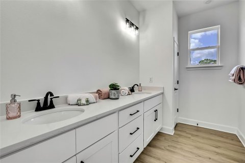 Casa en venta en Spring Hill, Florida, 4 dormitorios, 191.47 m2 № 1882743 - foto 29