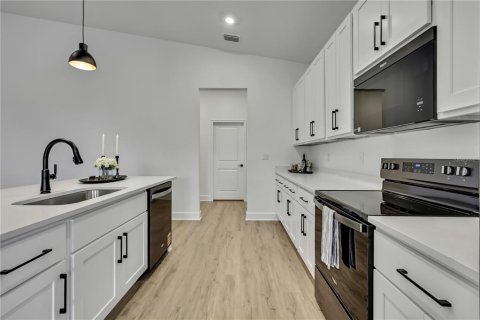 Casa en venta en Spring Hill, Florida, 4 dormitorios, 191.47 m2 № 1882743 - foto 17
